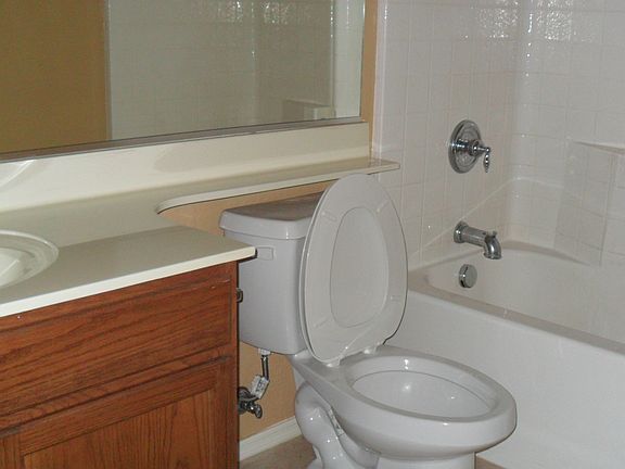 5th image of 10009 W Williams St