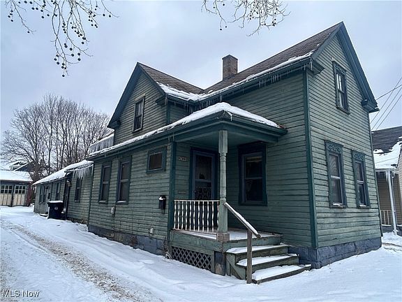 2nd image of 3233 Trowbridge Ave
