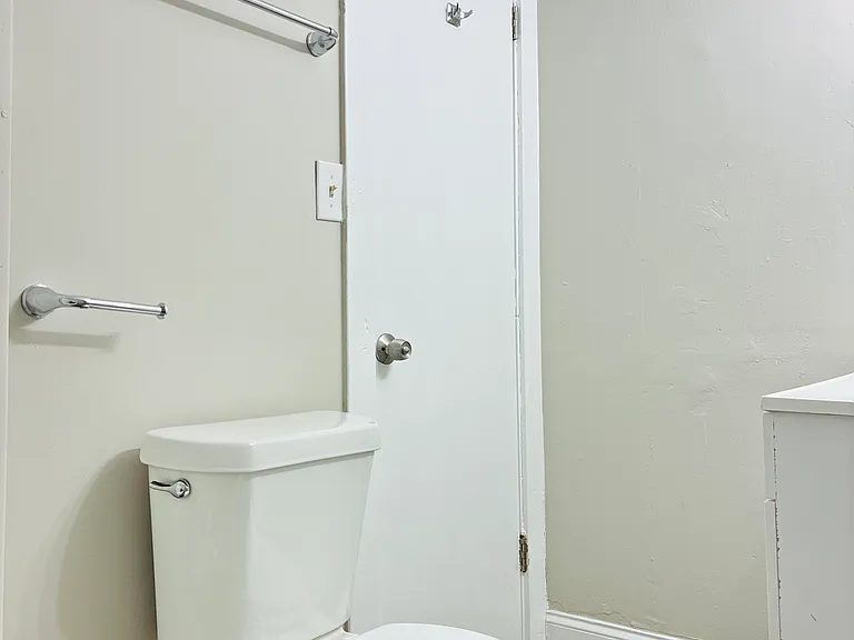 1409 Ware Ave — Photo 15
