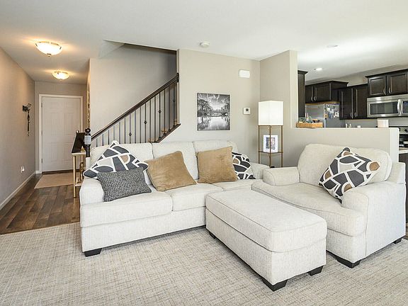 5th image of 1313 Bayview Ct