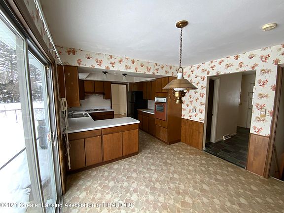 5th image of 3417 Cambrey Dr