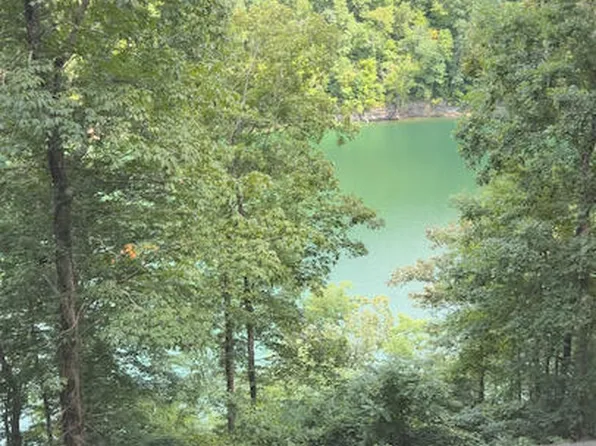 358 Lakeview Dr, Jamestown, KY 42629