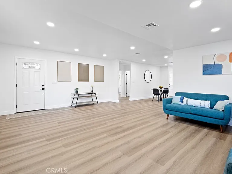 7629 Arcola Ave — Photo 15