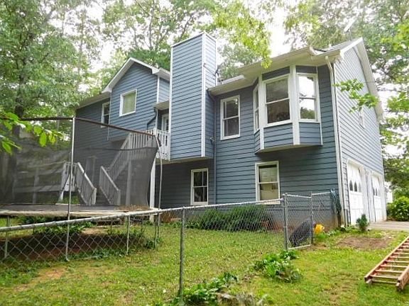 4th image of 1905 Woodberry Ct