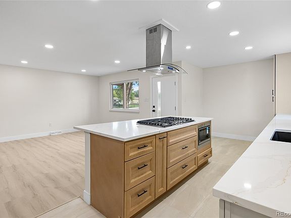 5th image of 1269 Coronado Parkway N
