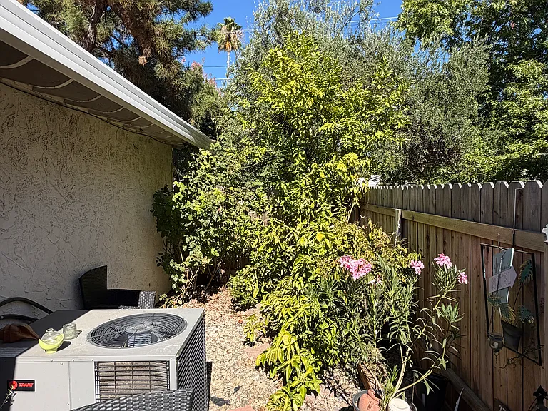 7329 Villa Del Sol Ln — Photo 41