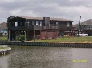 138 Driftwood Rd, Freeport, TX 77541