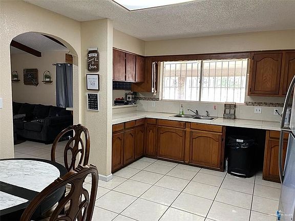 2nd image of 101 Templeton Ave
