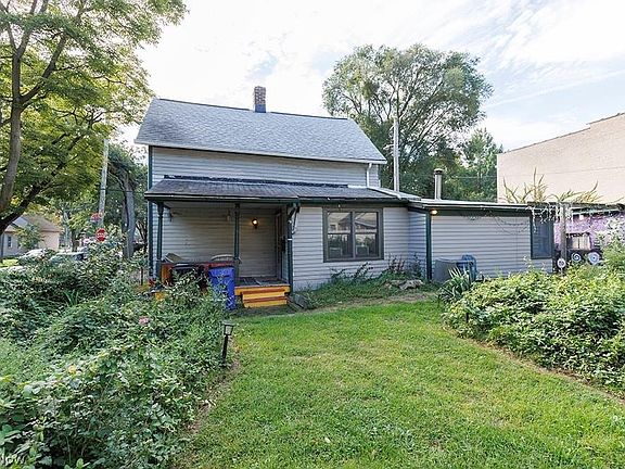 2nd image of 1820 W 38th St