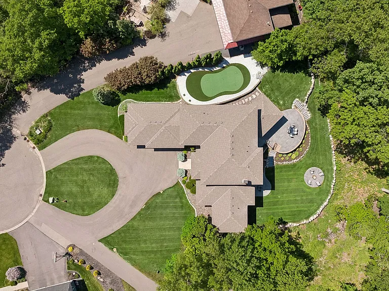 2063 Austrian Pine Ln — Photo 7