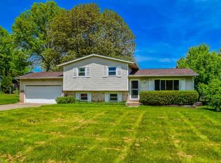 3175 Nimishillen Church St NE, Hartville, OH 44632