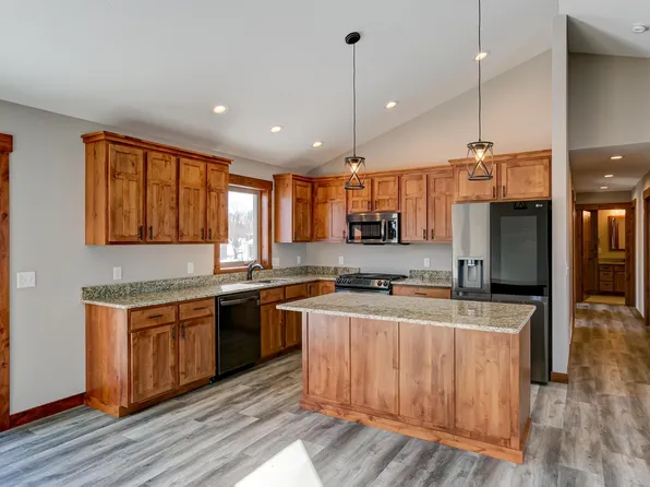 1628 72nd Ave, Hammond, WI 54015