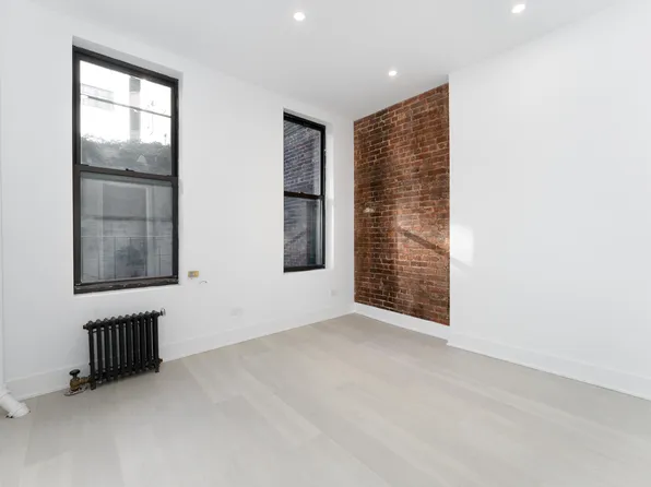 51 West 8th Street image 5 of 7