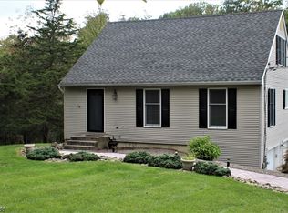 60 Johnson Rd, Hackettstown, NJ 07840