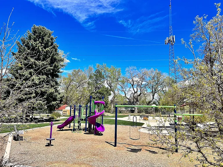 Westland Apartments — Photo 13