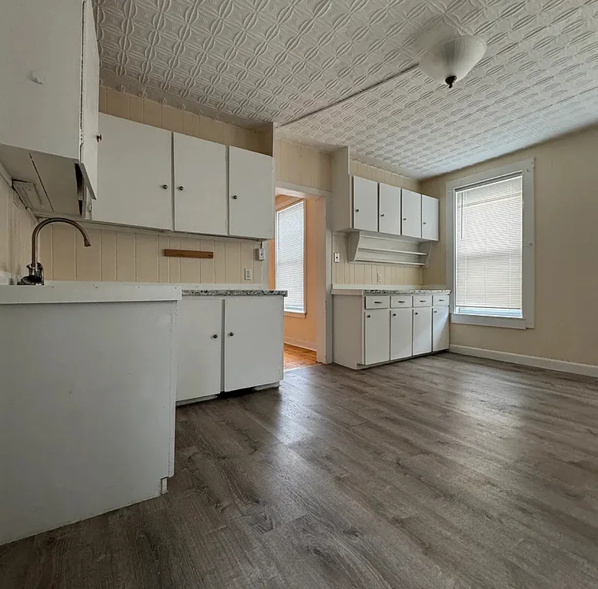 2 bed, $1,795 — Photo 2