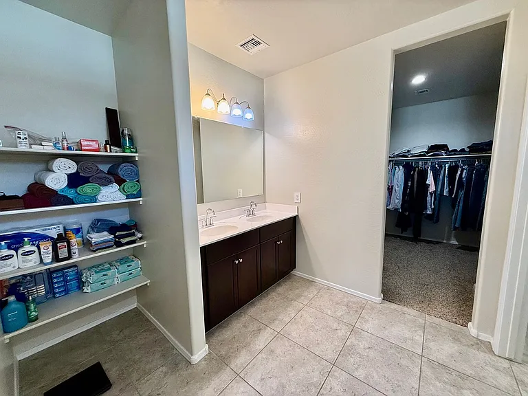 2207 S 46th St — Photo 17