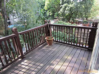 Rented by aptsandlofts.com