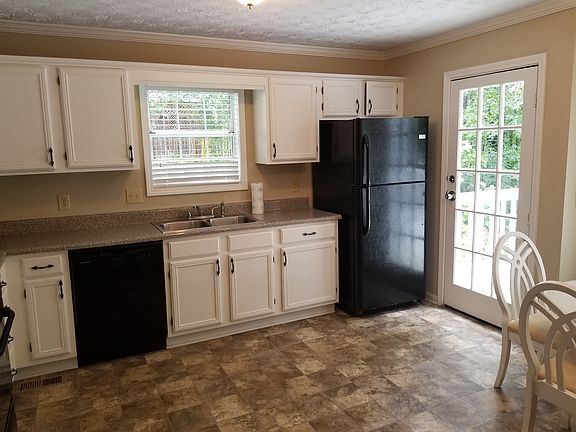 2nd image of 5188 Saint Charles Pl