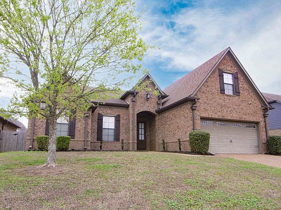 2nd image of 2685 Plum Creek Dr