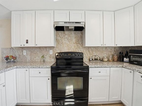 4th image of 12601 Nandina Rd