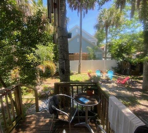 4th image of 261 E Coast Dr