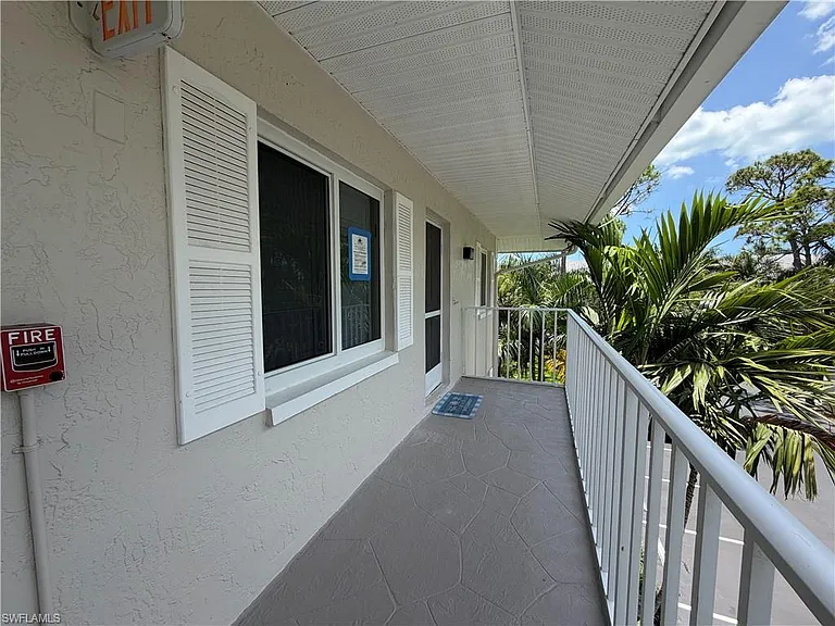 3002 Sandpiper Bay Cir #A306 — Photo 3