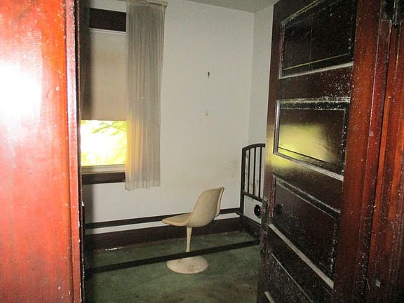 5th image of 533 8th St