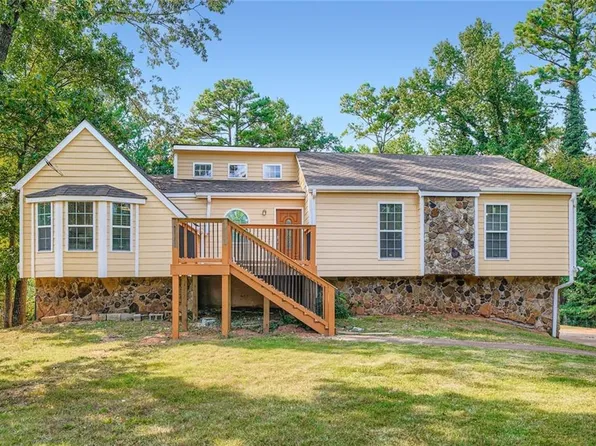 740 Post Road Trce, Stone Mountain, GA 30088