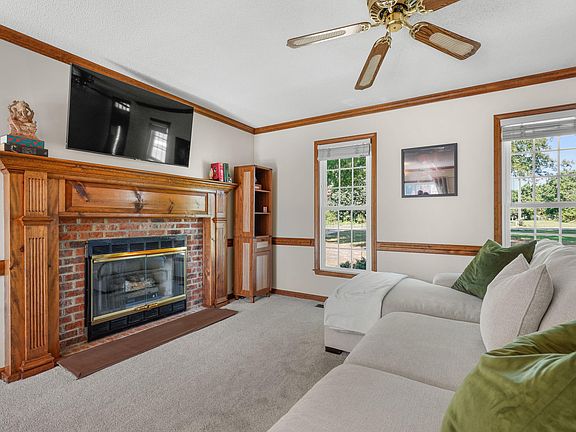 4th image of 1760 Purfoy Rd