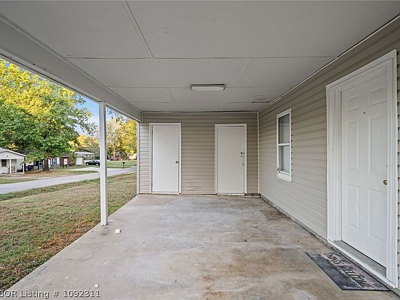 3rd image of 203 S 14th St