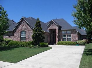 2 Wimbledon Ct, Heath, TX 75032