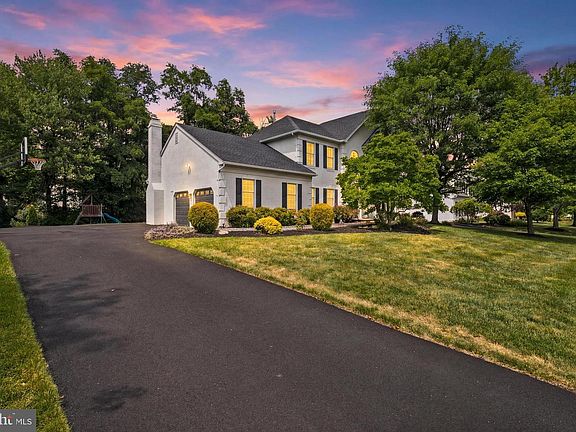 4th image of 278 Cinnabar Ln