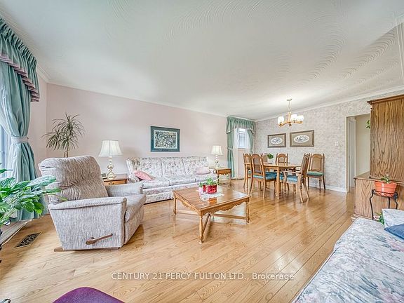 5th image of 70 Limevale Cres