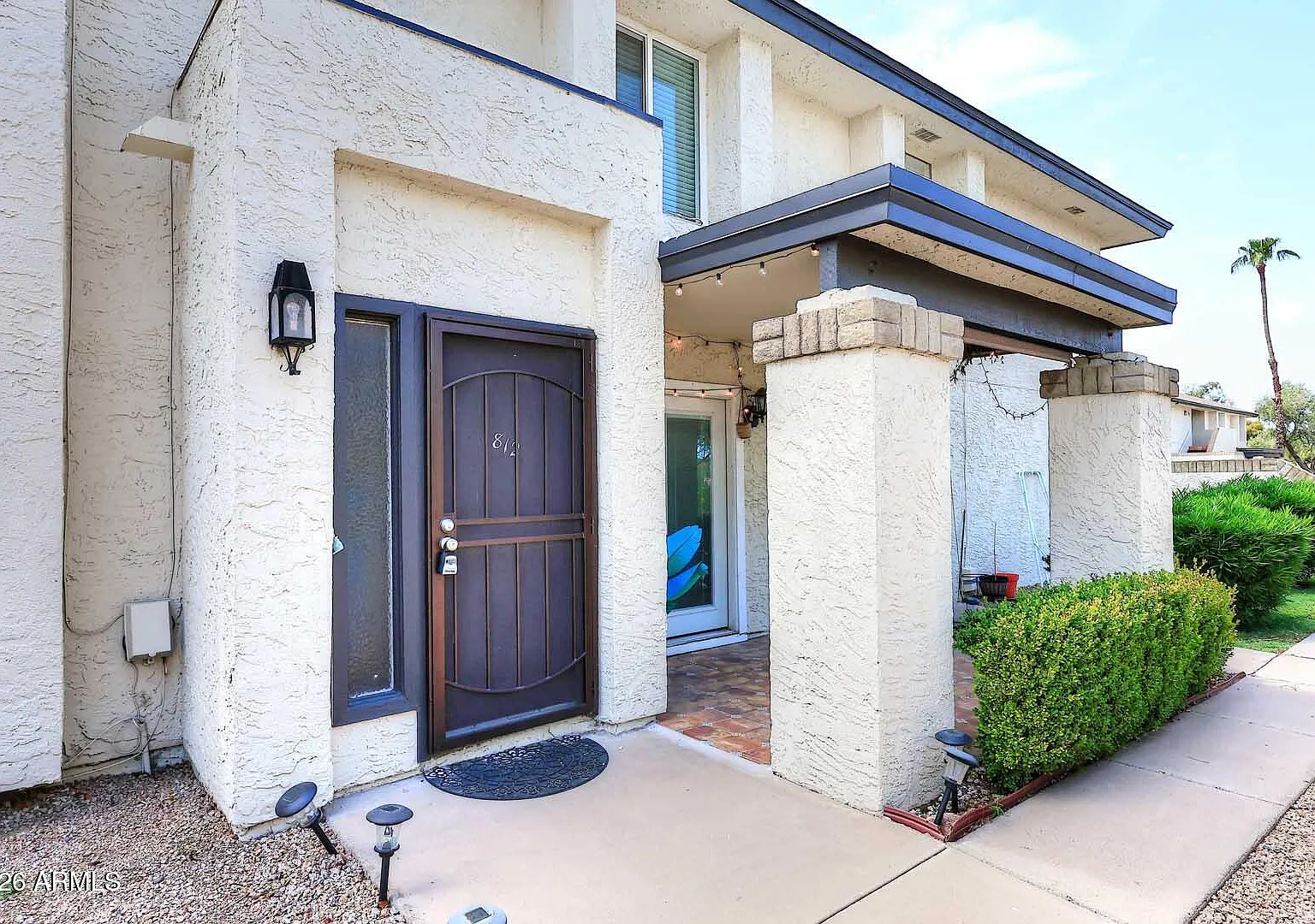 2 bed, 1.5 bath, 920 sqft, $1,900 — Photo 2