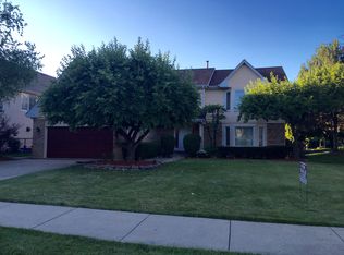 150 Pauline Ave, Buffalo Grove, IL 60089