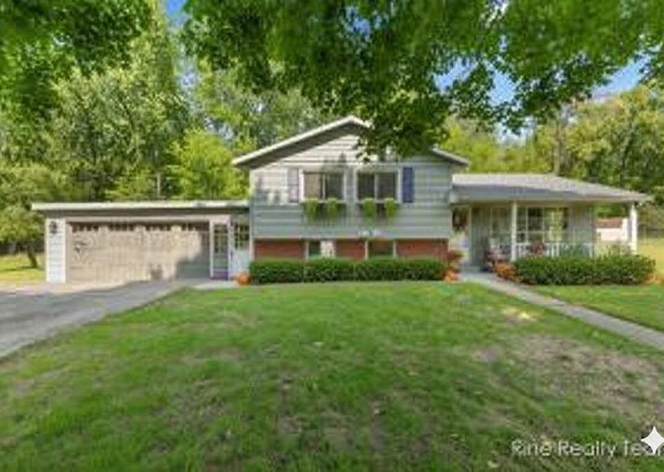 1st image of 33250 Bernice Ave