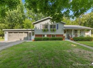 33250 Bernice Ave, Paw Paw, MI 49079