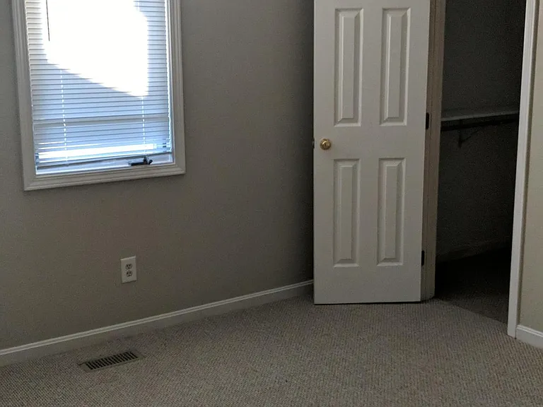 1506 Helmridge Ct — Photo 13