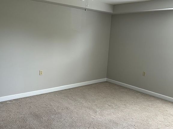 4th image of 1001 S Church St Unit 205