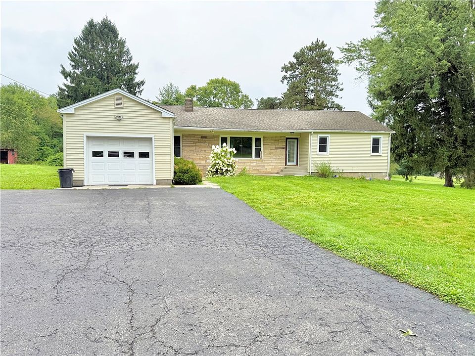 1st image of 555 Mercer New Wilmington Rd