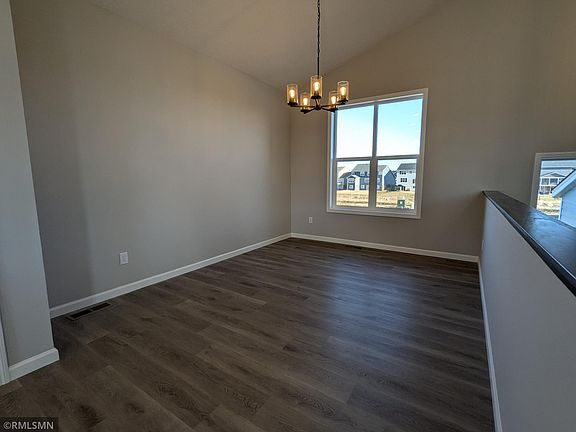 3rd image of 2749 Ivy Ave NE