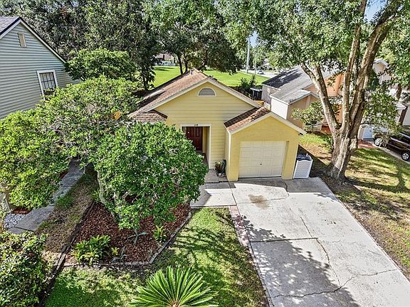 3rd image of 1168 Pin Oak Dr
