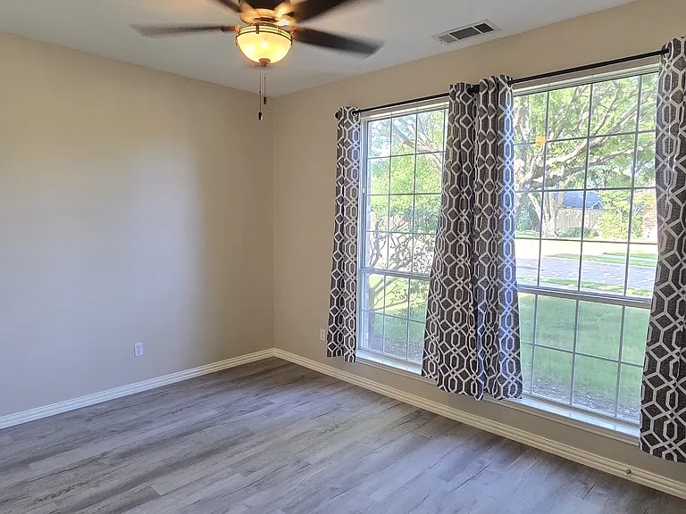 7509 Avalon Dr — Photo 25