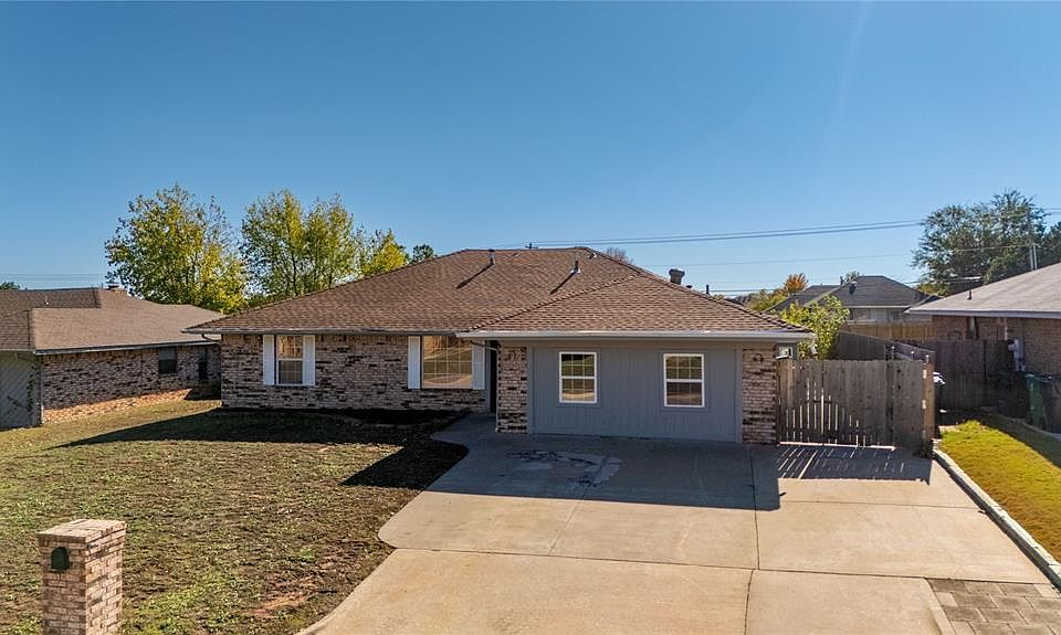 1st image of 11836 Sagamore Dr