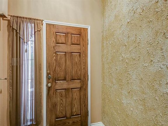 4th image of 110 Waterwood Dr