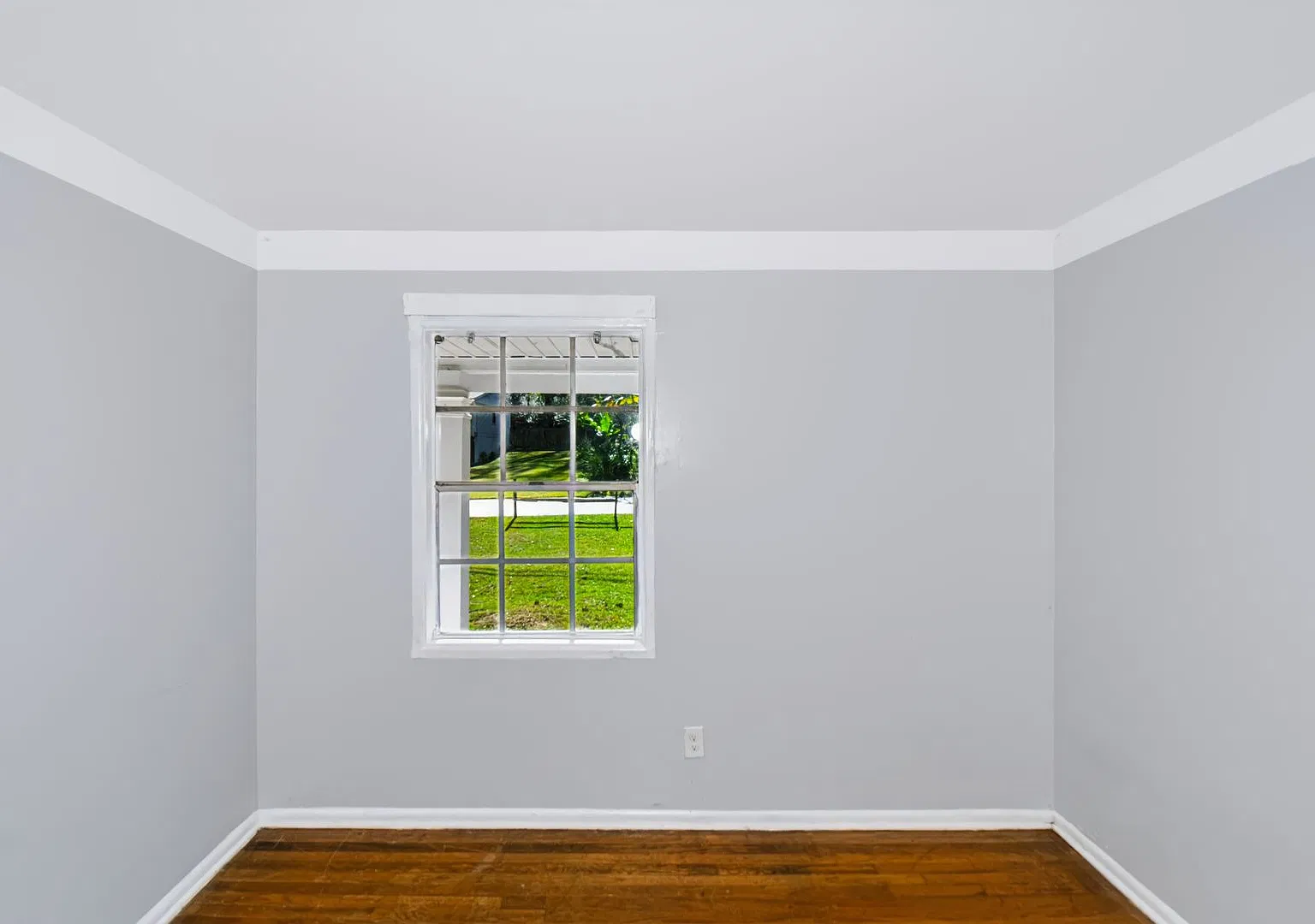 Spacious Doraville Retreat with Screened Porch & Parkside Living — Photo 4