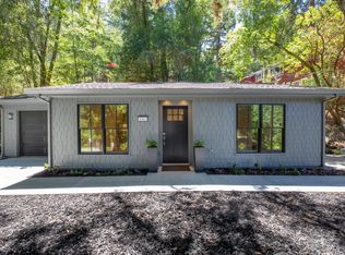 1914 Redwood Drive, Healdsburg, CA 95448