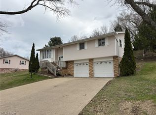 453 Springbrook Dr SW, New Philadelphia, OH 44663