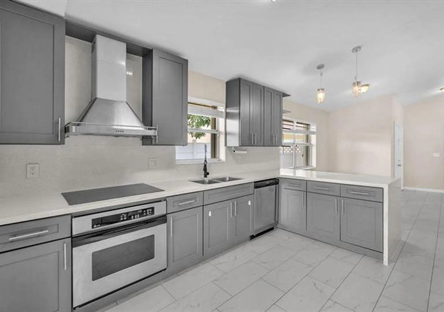 1020 SW 99th Ave # 1020, Pembroke Pines, FL 33025 — Photo 1
